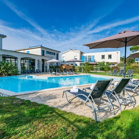 Aparthotel Lagrange Les Carrelets 3*