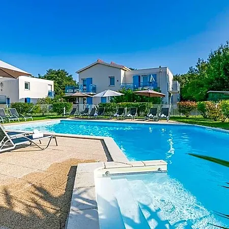 Lagrange Les Carrelets 3*