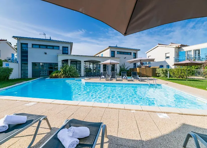 Lagrange Les Carrelets Appart hôtel